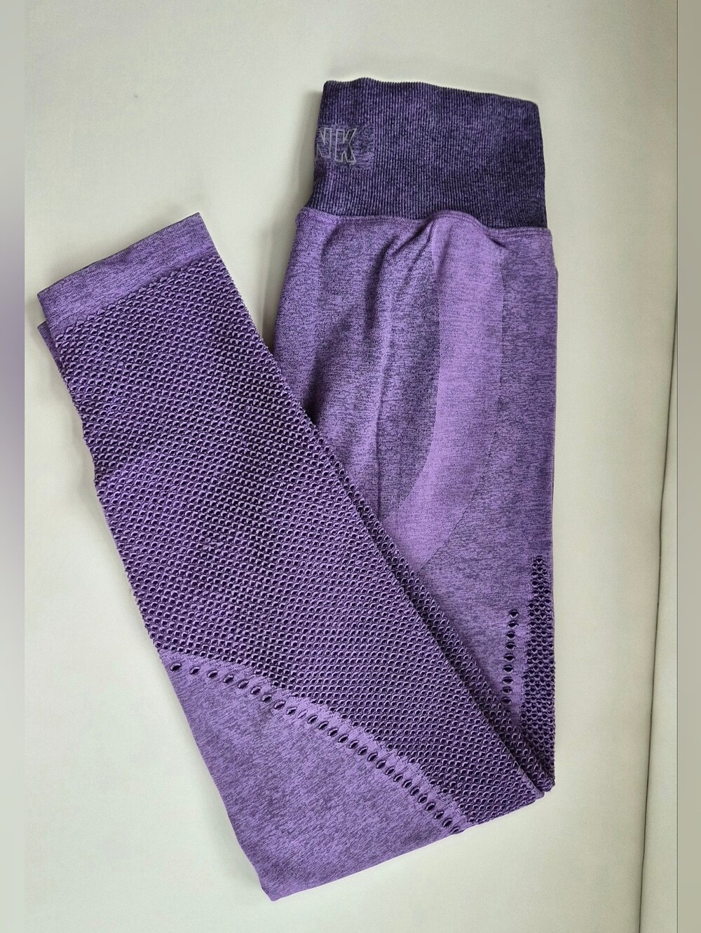PINK Victoria's Secret - Lavender Purple Seamless Leggings Women's Size Medium